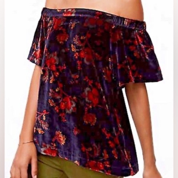 LOFT Tops - LOFT Off Shoulder Flutter Velvet Top